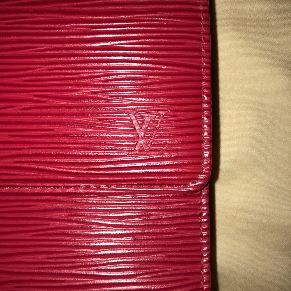 Louis Vuitton Epi Wallet - Picture 3 of 7